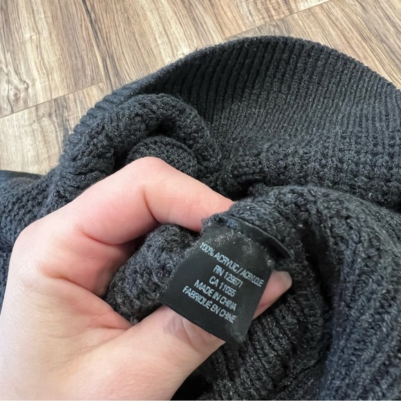 Skull Cashmere Turtleneck Cable Knit Ruffle Sweater - Picture 9 of 9